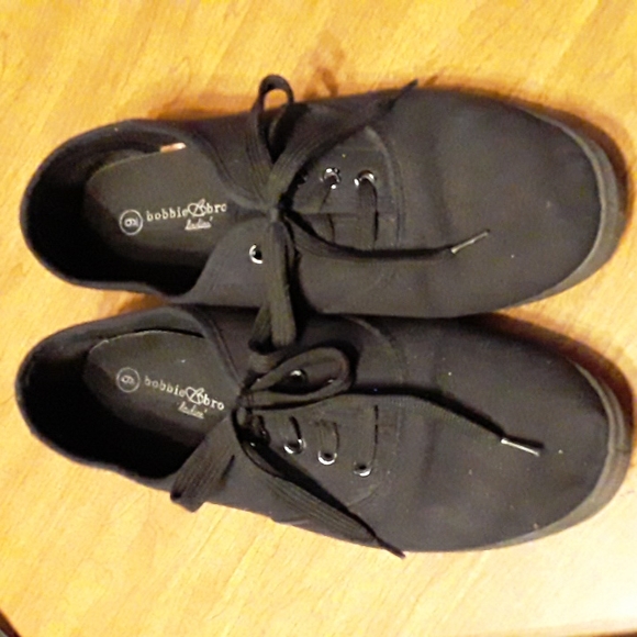 bobbie brooks sandals